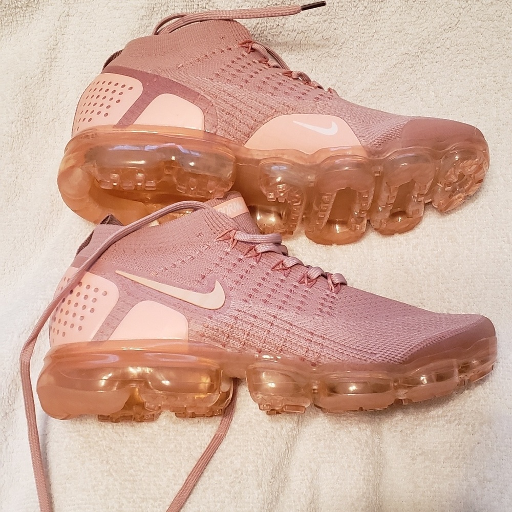 NIKE VAPORMAX